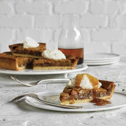 Smoked Maple Pecan Tart with Ricotta Cream : ทาร์ตเมเปิ้ลพีแคนรมควันกับริคอตต้าครีม
