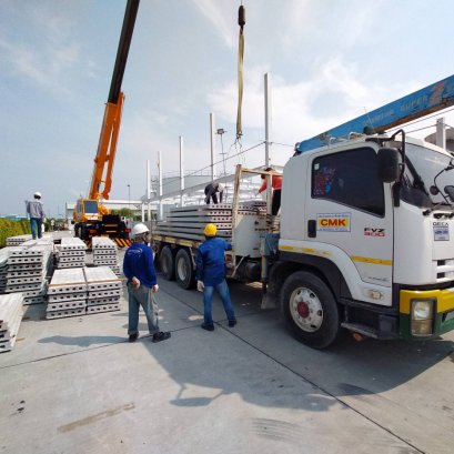 บ้านที่ดีเริ่มต้นด้วยพื้นฐานที่แข็งแรง พื้นหล่อในที่ vs พื้นสำเร็จรูป