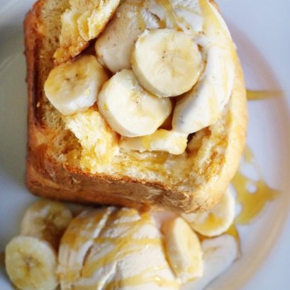 Brown Butter Toast with Coconut ice-cream
