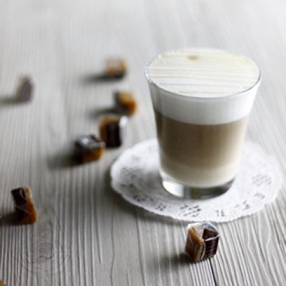 คาราเมล คาเฟ่ แมคเคียโต้