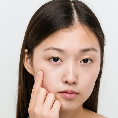 ควรทาครีมที่เปลือกตาไหม ? 