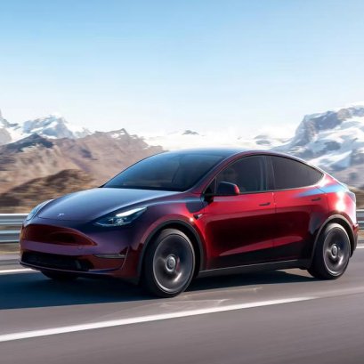 รอลุ้นกันอย่างใจจดใจจ่อ สำหรับ Tesla Model Y รุ่นใหม่ล่าสุด!