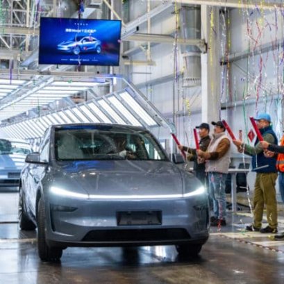 เริ่มแล้ว! Tesla เดินหน้าผลิต New Model Y  แรงขึ้น ไกลขึ้น คุ้มค่ากว่าเดิม  ยอดจองทะลุ 50,000 คันในวันเดียว