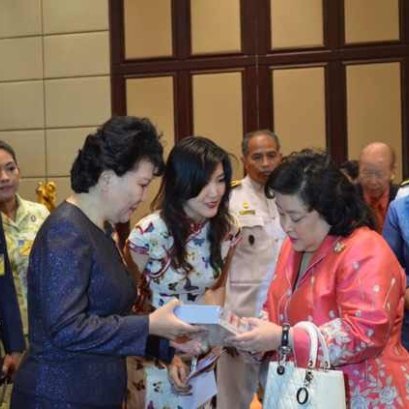 6月30日  郭蕊女士担任活动主持兼同声传译在淮阳美食节开幕式