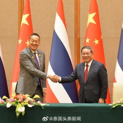 泰国头条新闻报道中泰总理会晤