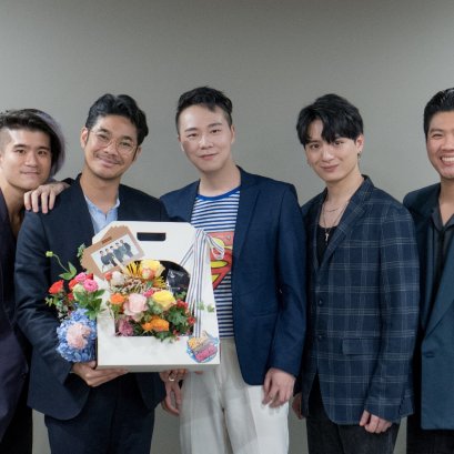 25 กันยายน 2020 Getsunova วงดนตรียอดนิยมของประเทศไทย และนักแสดงยอดนิยมอย่าง คริส เป็นแขกรับเชิญในรายการ "Thailand Coming"