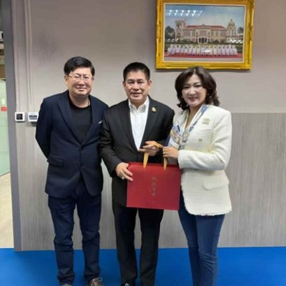 【ประธานกรรมการและ CEO กลุ่มบริษัทเข้าเยี่ยมคารวะรัฐมนตรีว่าการกระทรวงเกษตรฯ ธรรมนัส】