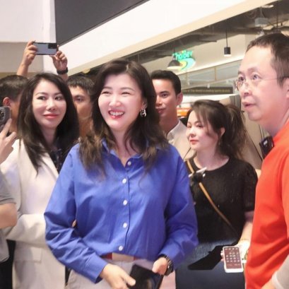 郭蕊女士参加泰需要在一起快闪车展VIP席