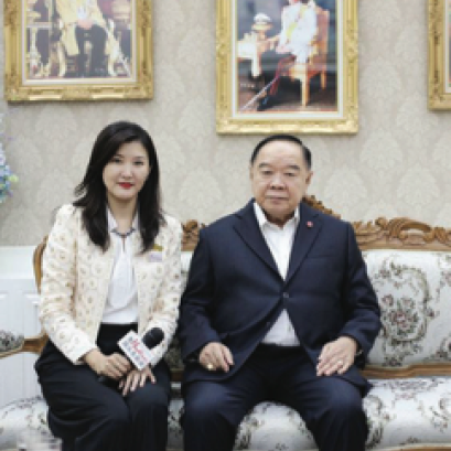 泰国副总理兼国防部长巴逸接受了《泰国头条新闻》的独家采访