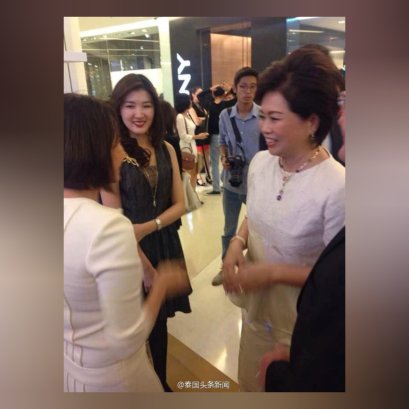 2013年12月12日 郭蕊女士参加了包NaRaYa 20周年庆活动