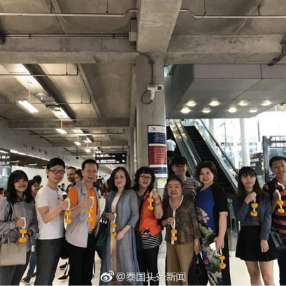 汕头著名主持人许友文先生带领团队拜访集团