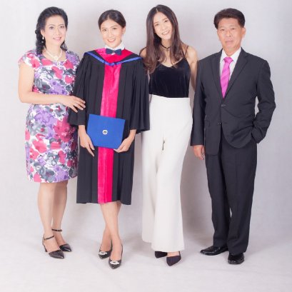 ถ่ายภาพครอบครัว