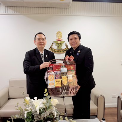 The Chief Executive Officer (CEO) and the executive team of FG Global had the honor of paying a New Year courtesy visit to Associate Professor Pharm.D., Ph.D. Vorasit Wongsutthilert