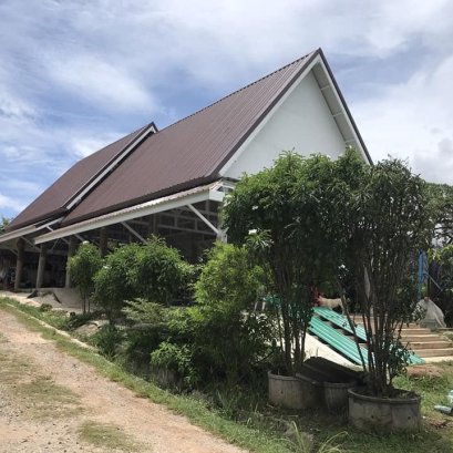 ร่วมสร้างหลังคาศาลาที่พักคณะสงฆ์ไร่ธรรมดี