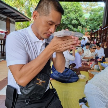 ร่วมทอดกฐินสามัคคี วัดป่าบ้านใหม่