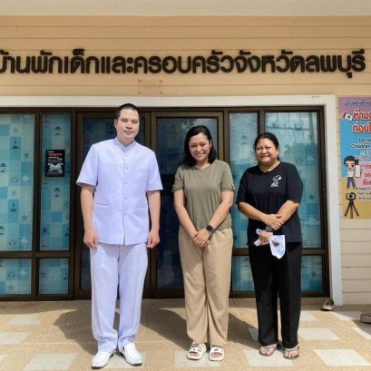 ประธานมูลนิธิพุทธภูมิธรรมมอบขนมเยี่ยมเยียนเด็กเยาวชนลพบุรี