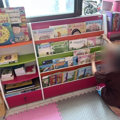 มูลนิธิพุทธภูมิธรรมเป็นตัวแทนผู้ใจดีทุกท่าน  ดำเนินการจัดซื้อและส่งมอบ  เครื่องกรองน้ำดื่มสะอาด ชั้นวางหนังสือเสริมปัญญา ให้แก่ "บ้านพักเด็กและครอบครัวจังหวัดสุพรรณบุรี" 