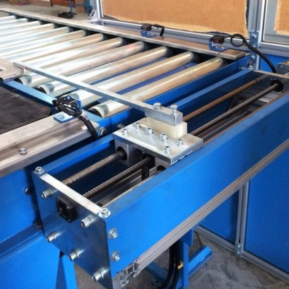 ROLLER CONVEYORS