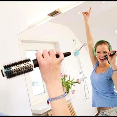 ร้องเพลงในห้องน้ำ เสียงจะเพราะขึ้น จริงป่ะ??