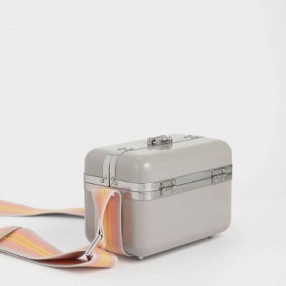 พรีออเดอร์ Charles &amp; Keith กระเป๋า ชาร์ลส แอนด์ คีธ สิงค์โปร์