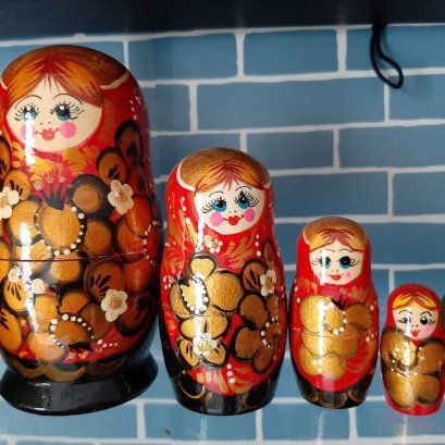 ตุ๊กตาแม่ลูกดก Matryoshka มาตริโยนา