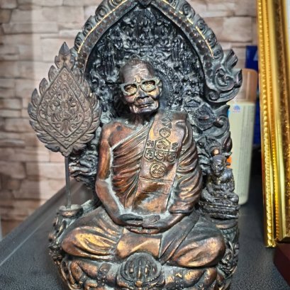 พระบูชาหลวงปู่แหวน สุจิณฺโณ วัดดอยแม่ปั๋ง รุ่นคุ้มเกล้า สมาคมทหารตำรวจ