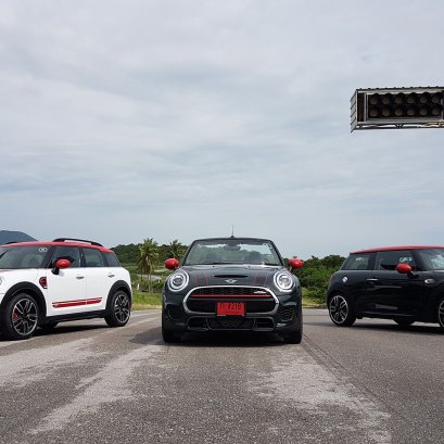 รายงานกันสดๆร้อนๆจากสนามแก่งกระจาน เซอร์กิต กับกิจกรรม BMW And MINI Press Drive 2018