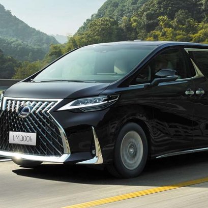 เปลี่ยนแบตเตอรี่ Lexus LM 300h ตรงรุ่น ไม่ต้องดัดแปลง!