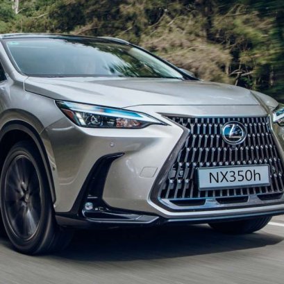 เปลี่ยนแบตเตอรี่ Lexus NX350h ตรงรุ่น ไม่ต้องดัดแปลง!