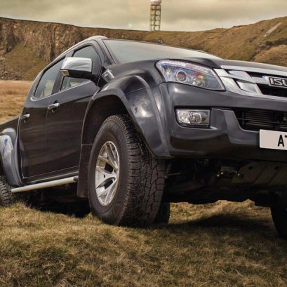 เปลี่ยนแบตเตอรี่ ISUZU MU-7 แบตหมด ราคาถูก ติดตั้ง ฟรี!