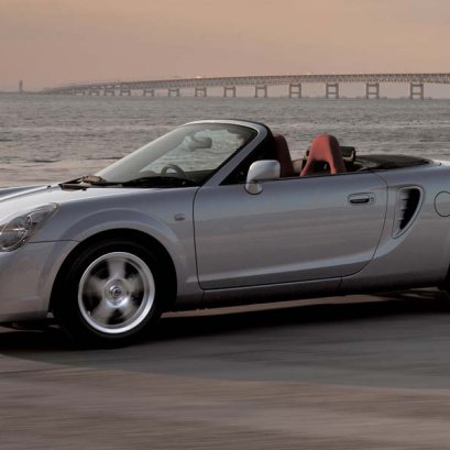 เปลี่ยนแบตเตอรี่ Toyota MR-S แบตหมด ราคาถูก ติดตั้ง ฟรี!