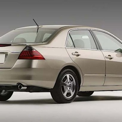 เปลี่ยนแบตเตอรี่ Honda Accord G7 (ปลาวาฬ) แบตหมด ราคาถูก ติดตั้ง ฟรี!