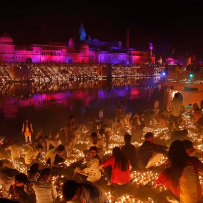 เทศกาลบูชาเทพ #เพื่อความสว่างภายนอกสู่ภายใน  เดือน พ.ย.