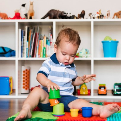 ลูกไม่พูด พูดช้า พูดภาษาต่างดาว? แก้ไขอย่างไรก่อนจะสายเกินไป