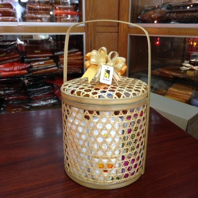 สังฆทานชะลอมปิ่นโต