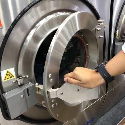 เครื่องซักผ้าหยอดเหรียญ แบรนด์ไทย Image Smart Laundry ร้านสะดวกซัก 