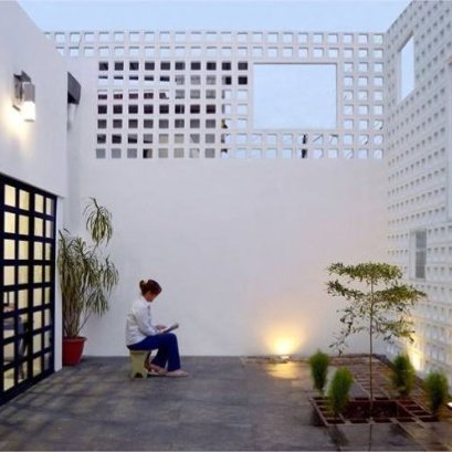 ไอเดียแต่งผนังกำแพงสวยๆ ด้วยอิฐบล็อกช่องลม