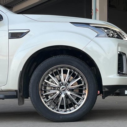 20x9 PCD 6x114 ล้อหายากสำหรับ Nissan รวมยาง Yokohama Parada X