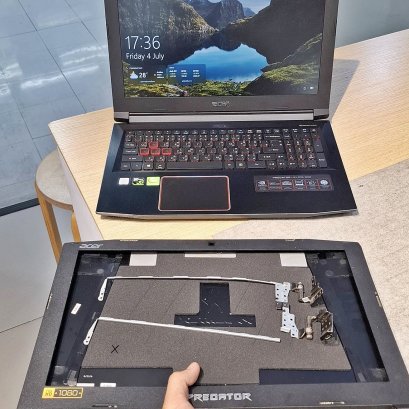 ซ่อม Acer Predator Helios 300 บานพับขาด เปลี่ยนบอดี้บน พร้อมอะไหล่ตรงรุ่น