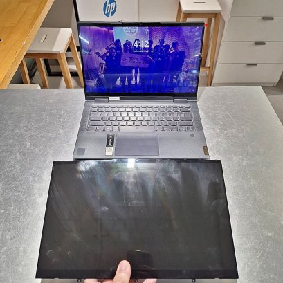 ซ่อม Lenovo Yoga 7-14ITL จอเสีย ภาพเป็นเส้นๆ จอแตก เปลี่ยนใหม่ได้ทันทีที่ TRUE IT