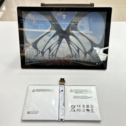 ซ่อม Surface Pro 4 แบตบวม เปลี่ยนแบตใหม่อย่างปลอดภัย ที่ TRUE IT