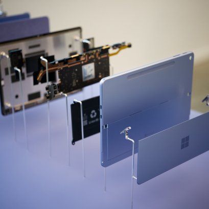 Surface รุ่นใหม่ อัพ SSD ได้ไหม Surface Pro 12 และ Surface Laptop 13