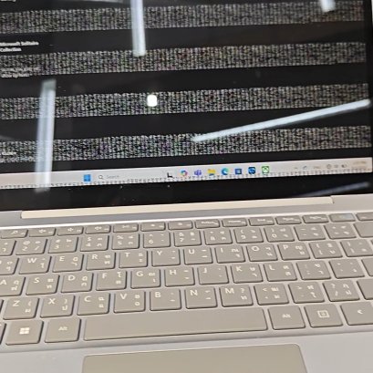 Surface Laptop Go 2 จอลาย ซ่อมยังไง