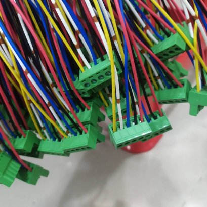 รับงานสายไฟ งานย้ำหางปลา เข้าหัว Connector