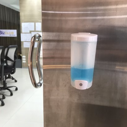 ด้วยความห่วงใย และ ใส่ใจพนักงาน ดีน่าพร้อมป้องกัน ❤️