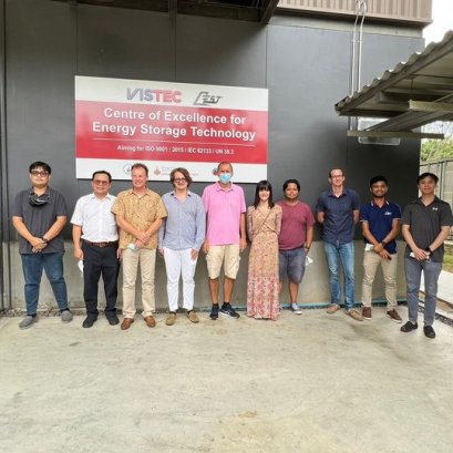 ในวันจันทร์ที่ 27 มิถุนายน 2565 ศูนย์ความเป็นเลิศด้านเทคโนโลยีกักเก็บพลังงาน (CEST) ให้การตอนรับคณะ Prof. Dr. Alexander Kuhn และคณะวิจัย จาก University of Bordeaux, CNRS ประเทศฝรั่งเศส  ในโอกาสเข้าเยี่ยม สถาบันวิทยสิริเมธี (VISTEC)