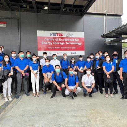 ในวันอังคารที่ 19 กรกฏาคม 2565 ศูนย์ความเป็นเลิศด้านเทคโนโลยีกักเก็บพลังงาน (CEST) ได้ให้การต้อนรับคณะ หลักสูตรด้านวิทยาการพลังงานสำหรับนักบริหารรุ่นใหม่ สถาบันวิทยาการพลังงานรุ่นที่ 8 (วพม.) ในโอกาสเข้าเยี่ยม สถาบันวิทยสิริเมธี (VISTEC)