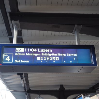 วิธีอ่านป้ายรถไฟ ในสวิตเซอร์แลนด์