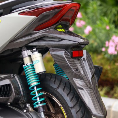 บังโคลนท้ายคาร์บอนลาย2 FORZA 350 ปี2023-ปัจจุบัน