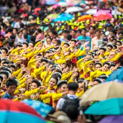 หวังว่าปีใหม่นี้เราจะมีงานเฉลิมฉลอง บรรยากาศดีๆกลับมาอีกหลายๆครั้ง 